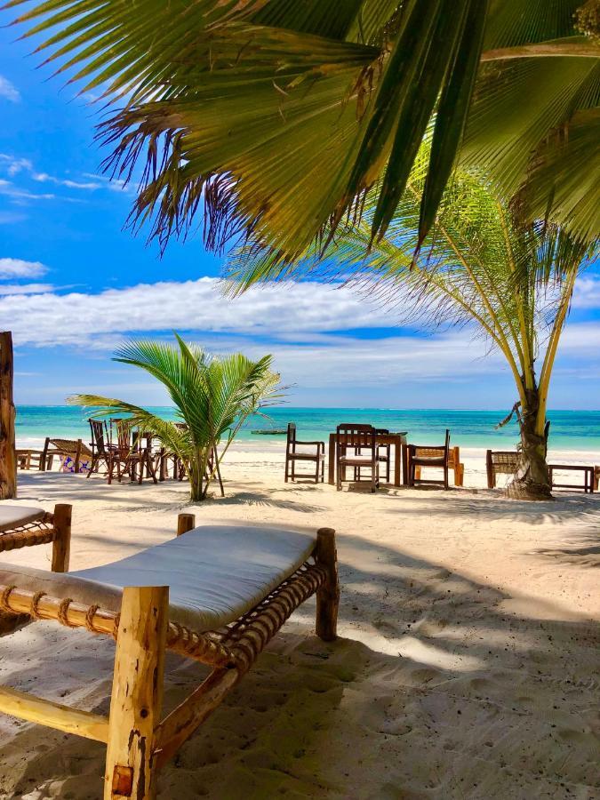 Simba Beach Zanzibar Bed & Breakfast Kiwengwa  ภายนอก รูปภาพ