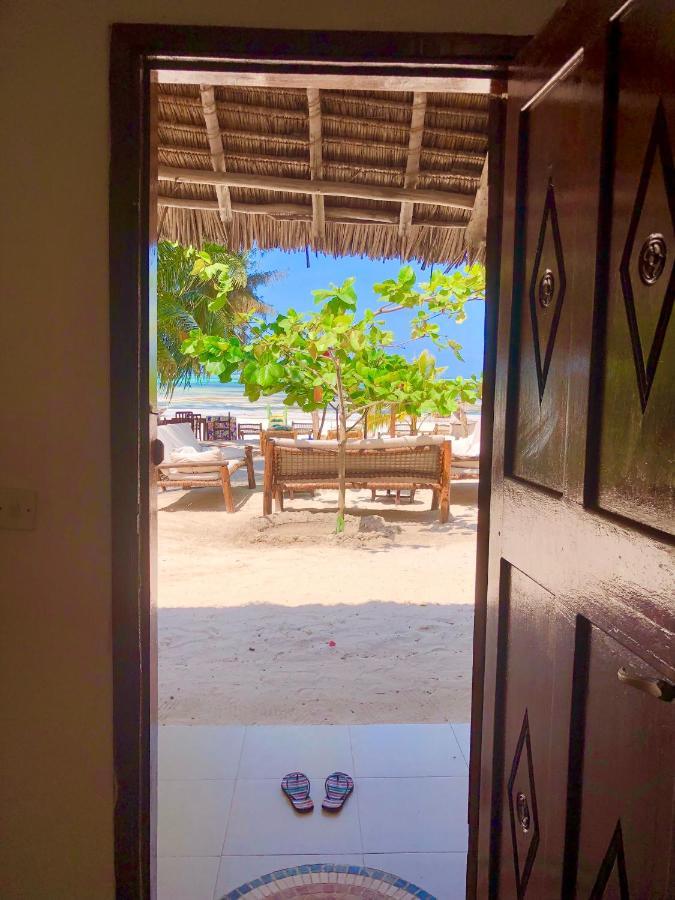 Simba Beach Zanzibar Bed & Breakfast Kiwengwa  ห้อง รูปภาพ