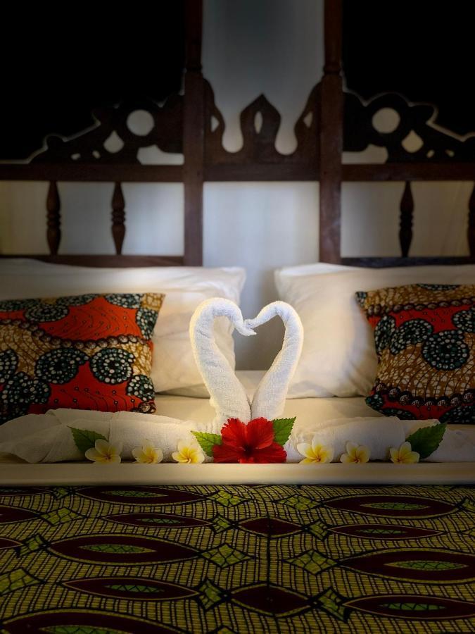 Simba Beach Zanzibar Bed & Breakfast Kiwengwa  ภายนอก รูปภาพ