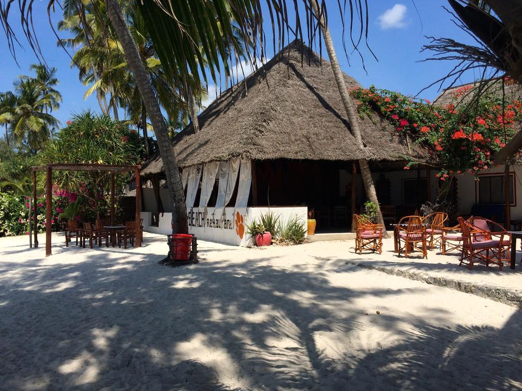 Simba Beach Zanzibar Bed & Breakfast Kiwengwa  ภายนอก รูปภาพ