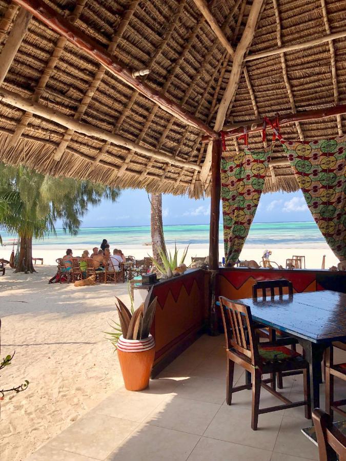 Simba Beach Zanzibar Bed & Breakfast Kiwengwa  ภายนอก รูปภาพ