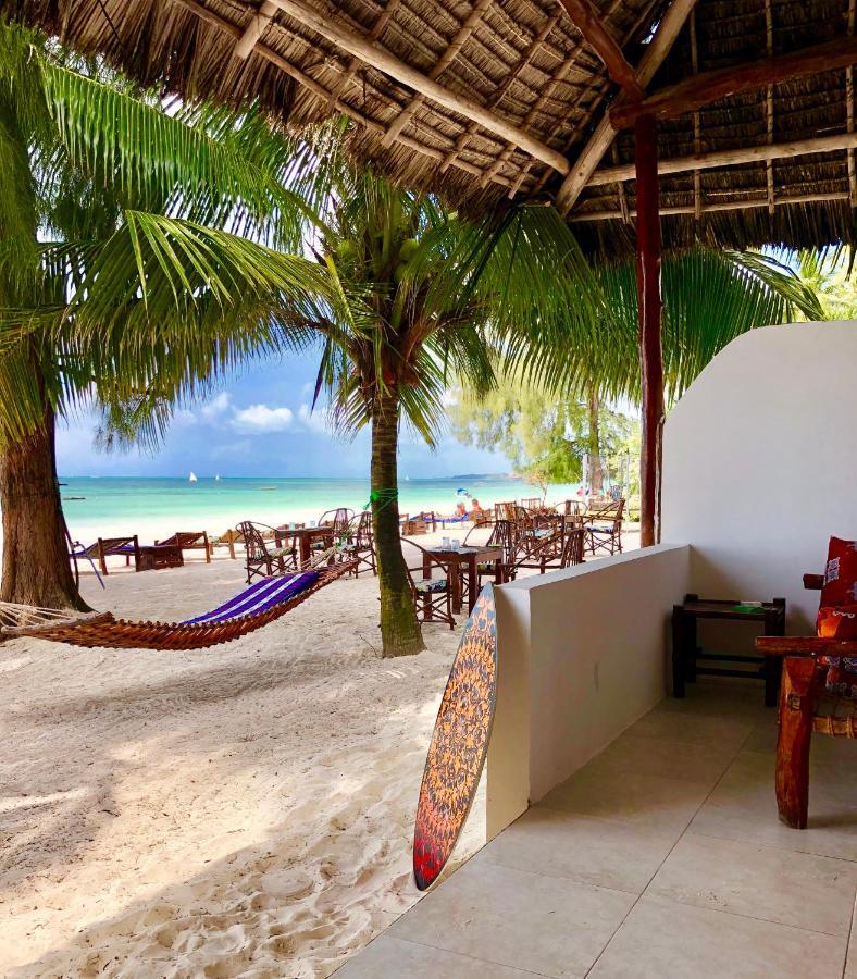 Simba Beach Zanzibar Bed & Breakfast Kiwengwa  ภายนอก รูปภาพ