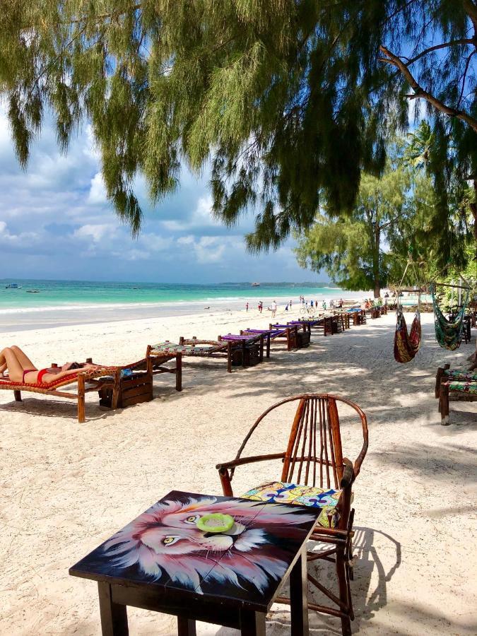 Simba Beach Zanzibar Bed & Breakfast Kiwengwa  ภายนอก รูปภาพ